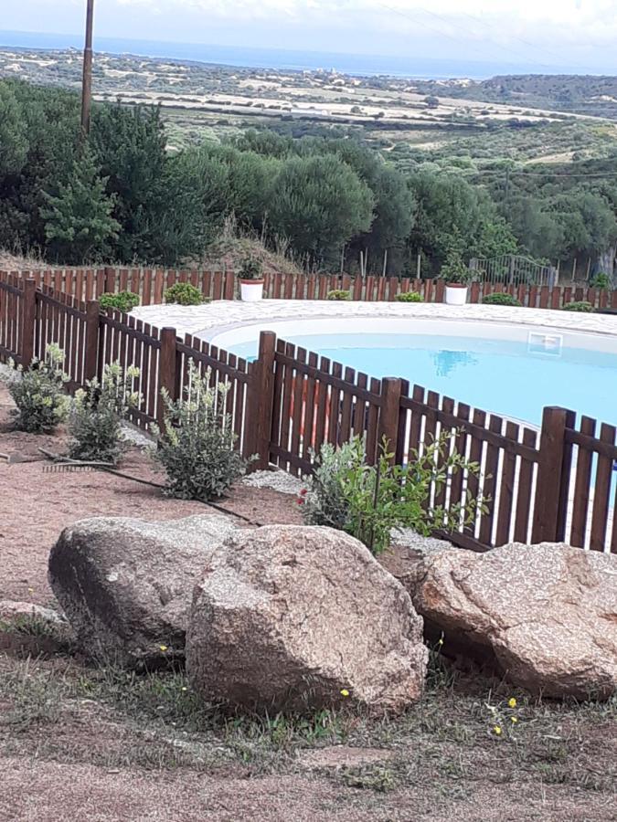 Agriturismo Gli Olivastri -Appartamento Bel Vedere Con Piscina ,Solarium E Vista Mare,Climatizzatore ,Wifi Aglientu Dış mekan fotoğraf